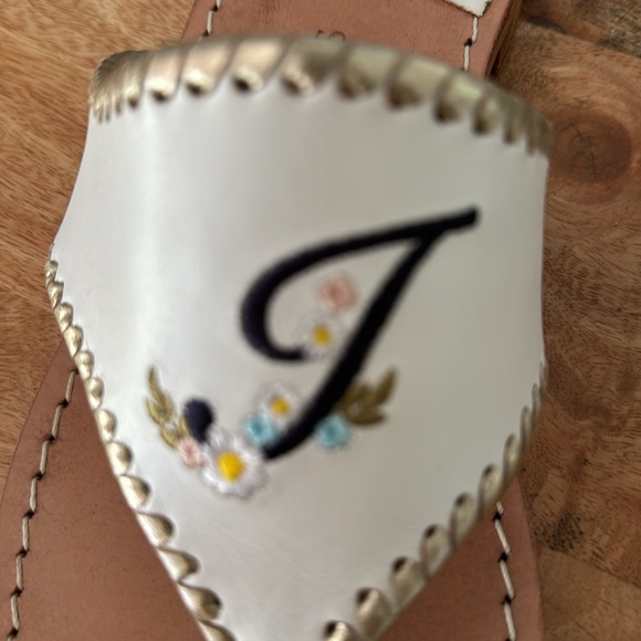 Jack Rogers “i do” sandals. Worn once. Size 10. - Picture 2 of 6